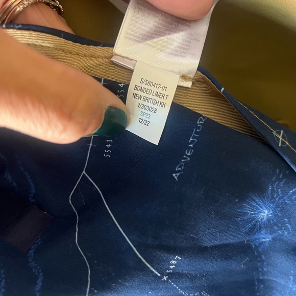 Retired Banana Republic Tan and Blue Trench Coat - Picture 8 of 9